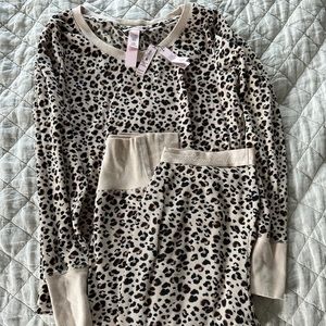 Cheetah / Leopard Print Victoria’s Secret PJs Pajamas